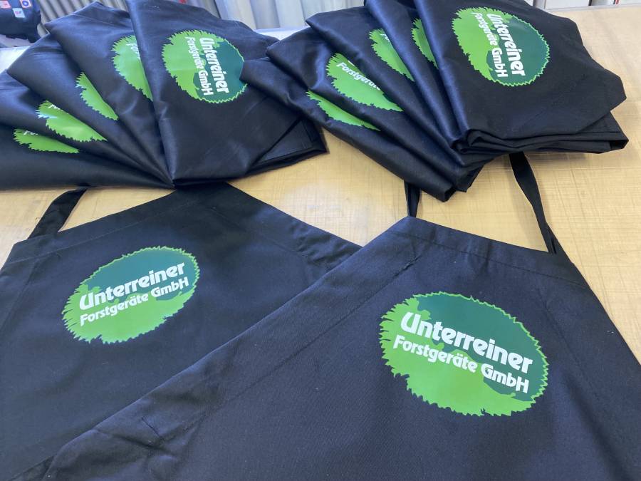 individuelle firmenbekleidung mit logo schürze