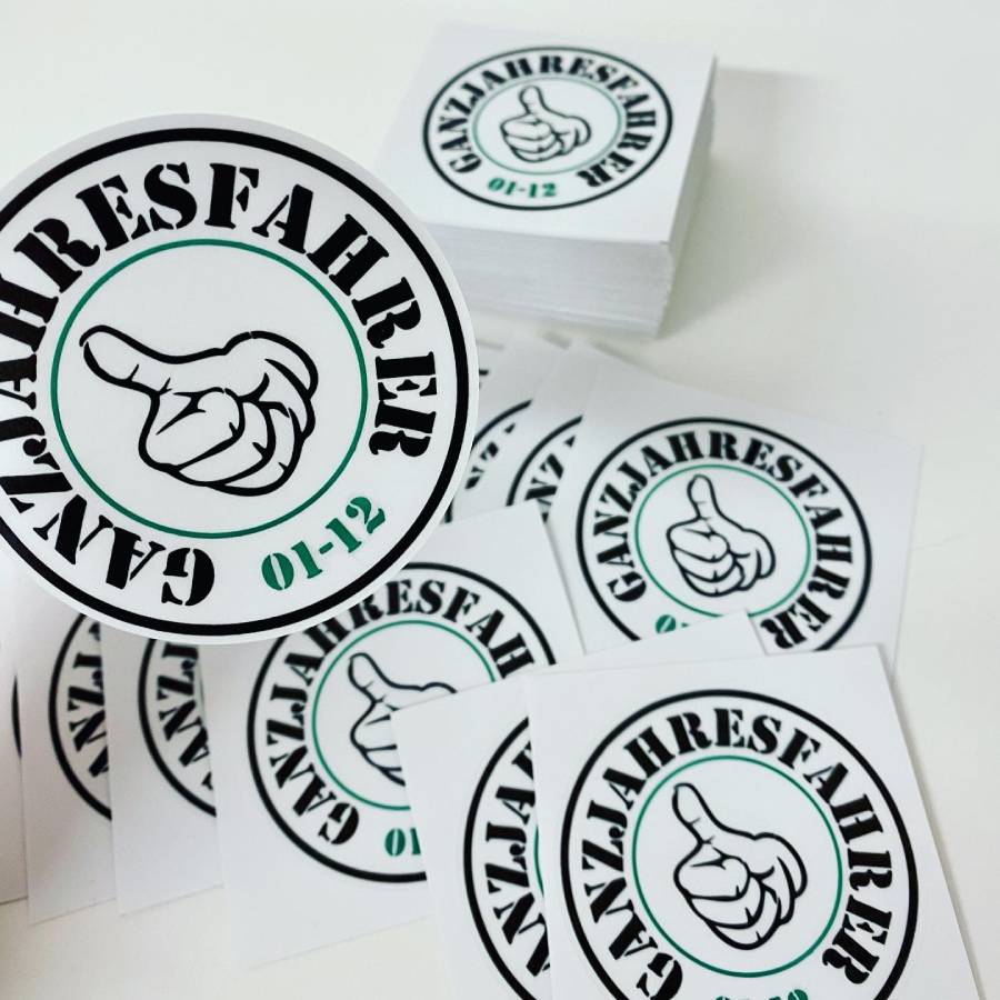 sticker rund daumen hoch